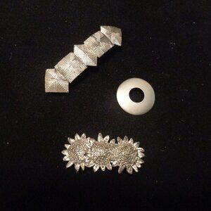 VINTAGE MODERNIST OR SCANDI STYLE 2 BARRETTES & CIRCLE PIN LOT